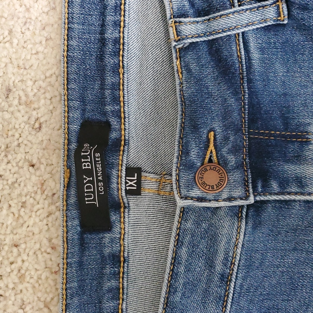 Judy Blue Denim Distressed Women's Shorts - Picture 3 of 7